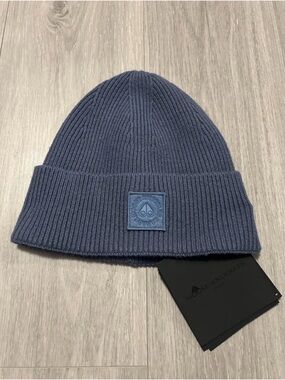 Moose Knuckles Men's Slate Blue Rib Knit Cuffed Beanie